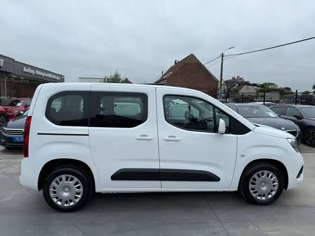 Opel Opel Combo view 4
