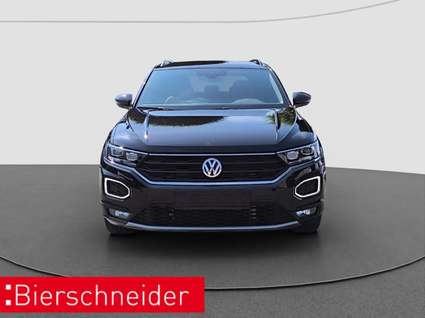 Volkswagen T-Roc 2.0 TSI DSG 4M Sport AHK ACC LED Černá - 2