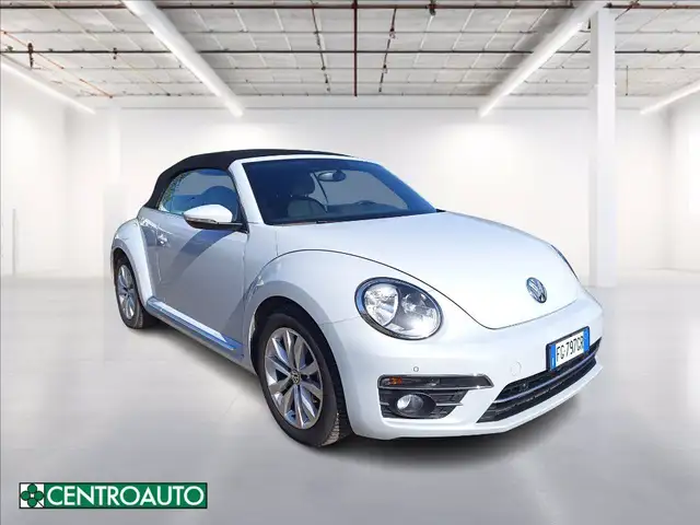 Volkswagen Maggiolino Cabrio 2.0 tdi Design 110cv