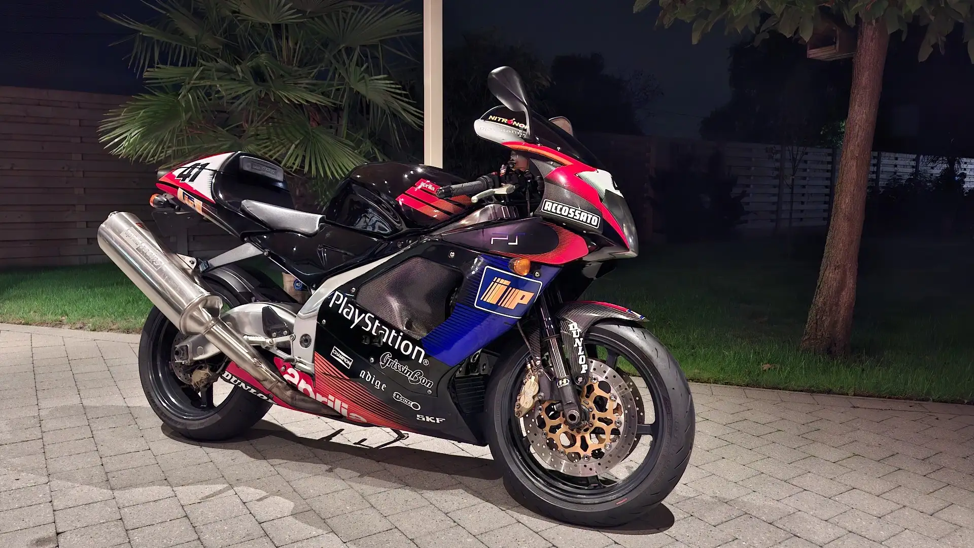 Aprilia RSV Mille Negro - 2