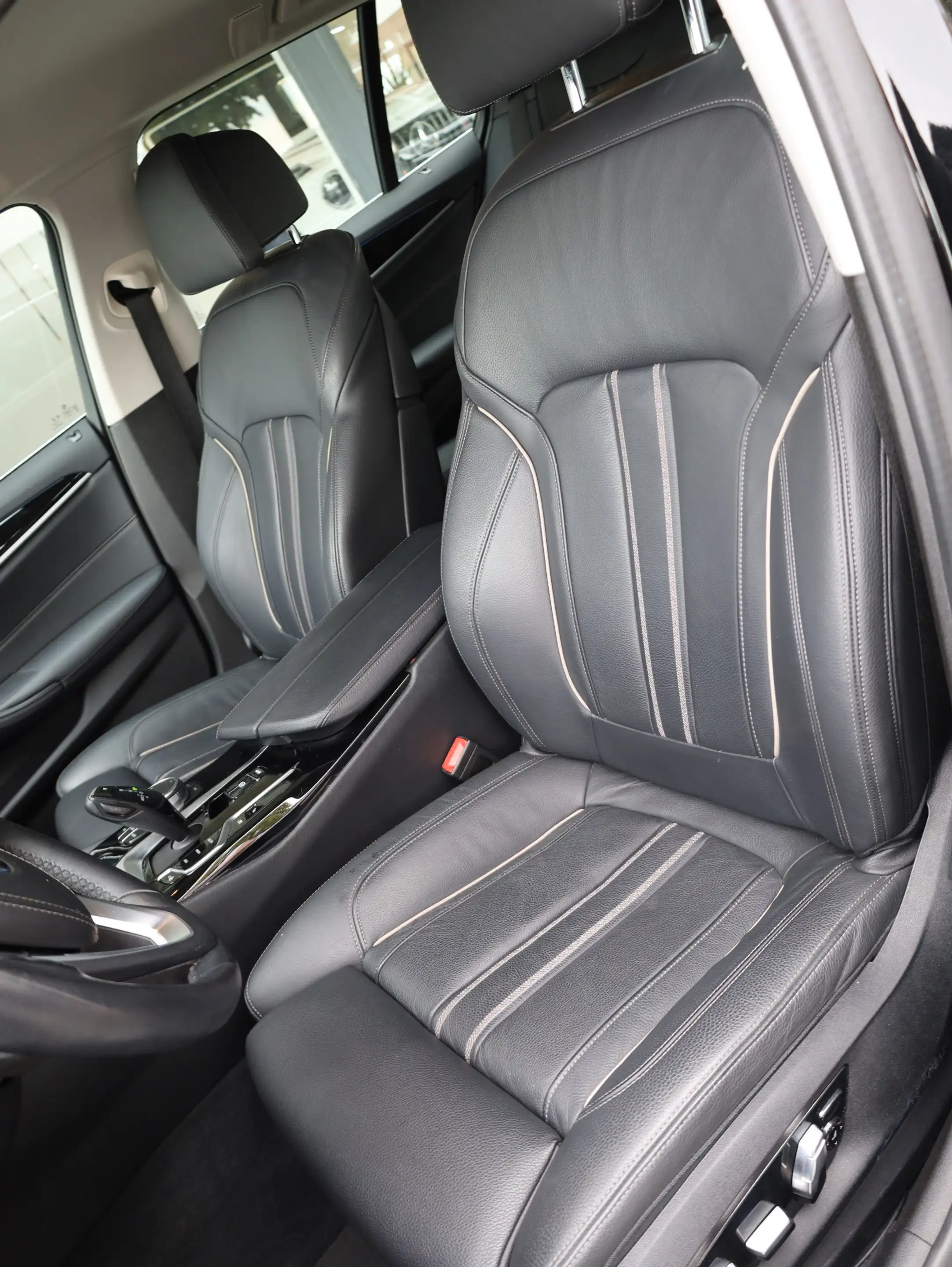 BMW 530 e *HUD*Massage*Memory*ACC*LED*Kamera*H&K — photo 11