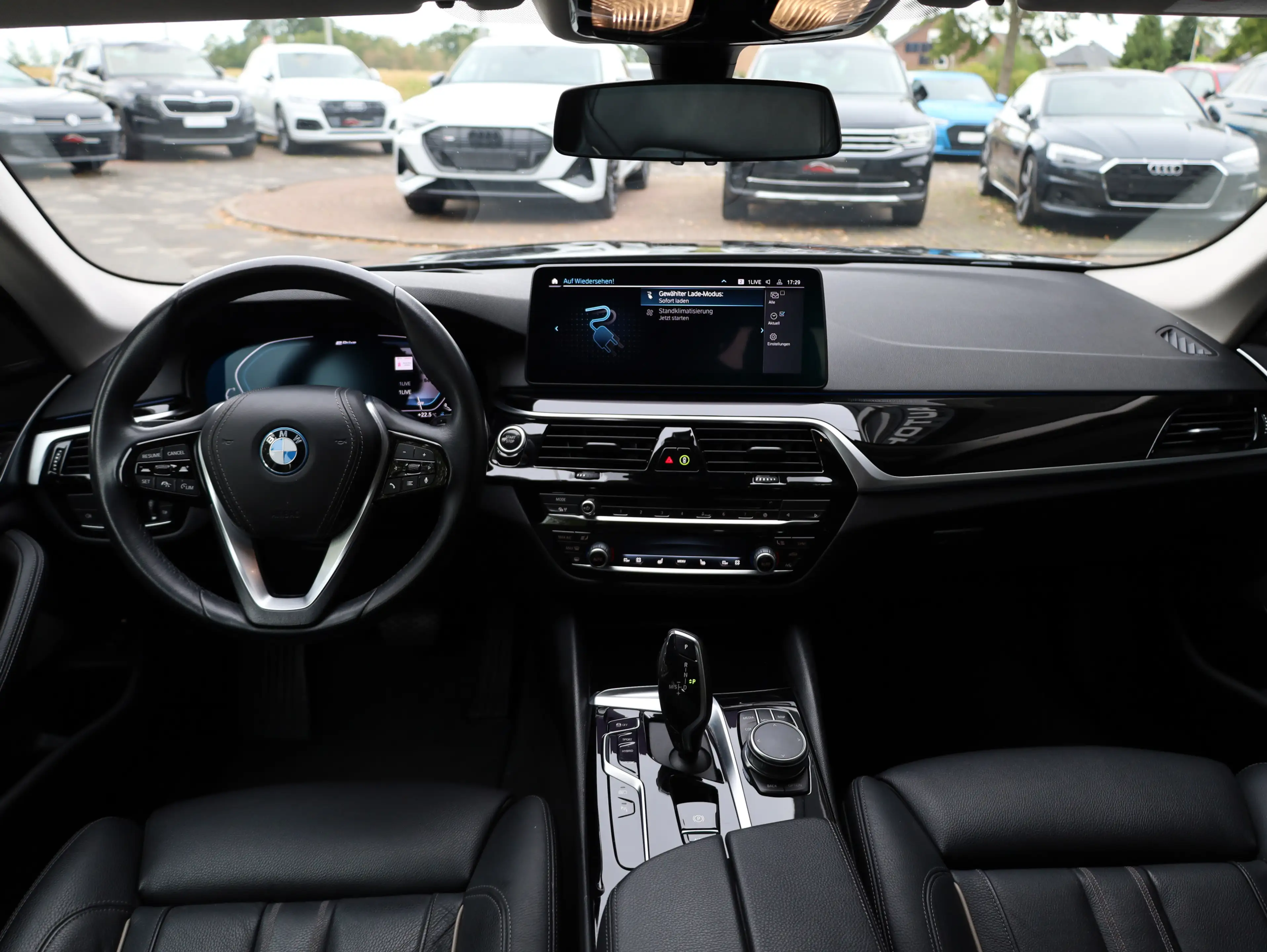 BMW 530 e *HUD*Massage*Memory*ACC*LED*Kamera*H&K — photo 13