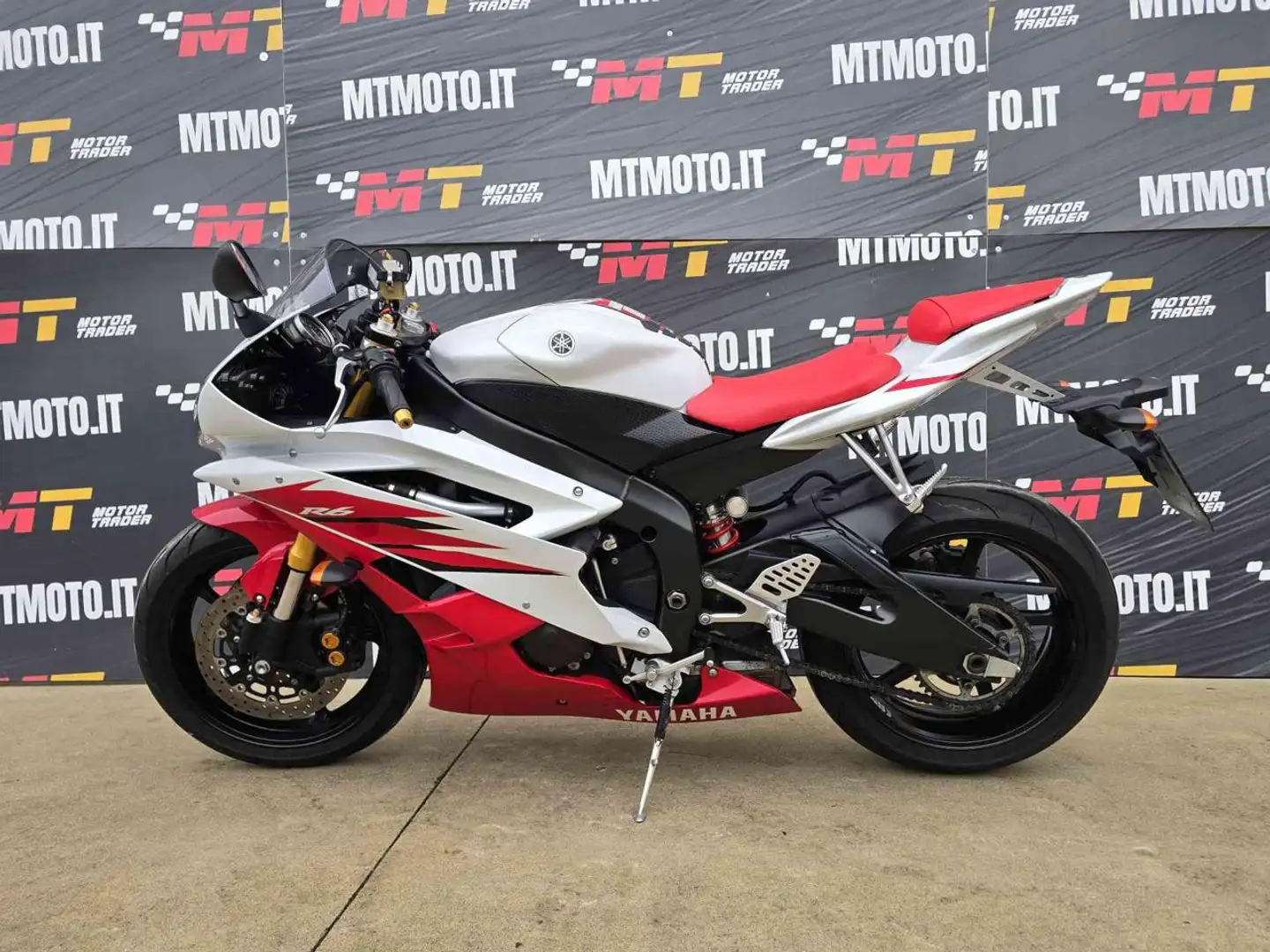 Yamaha YZF-R6 Video 360 km 14302 Bianco - 2