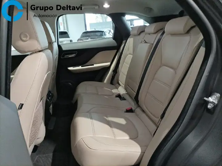 Jaguar F-Pace 2018, foto 22
