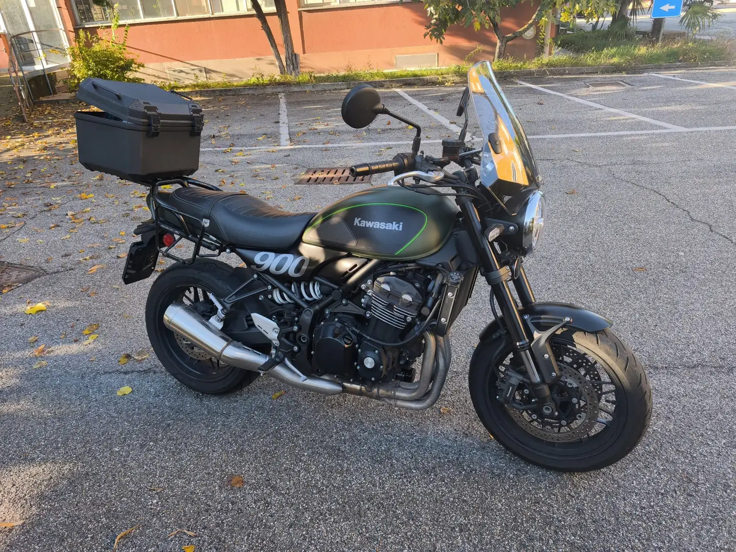 Kawasaki Z900RS Verde - 1