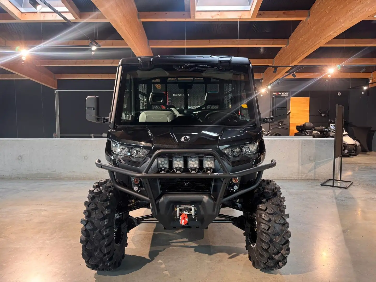 Can-Am Traxter XT HD10 INT 2025 mit großem Zubehörpaket Negru - 2