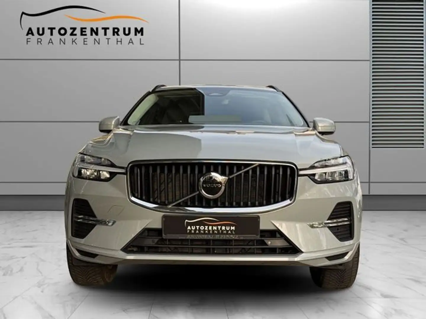 Volvo XC60 XC60 Core 2WD Gris - 2