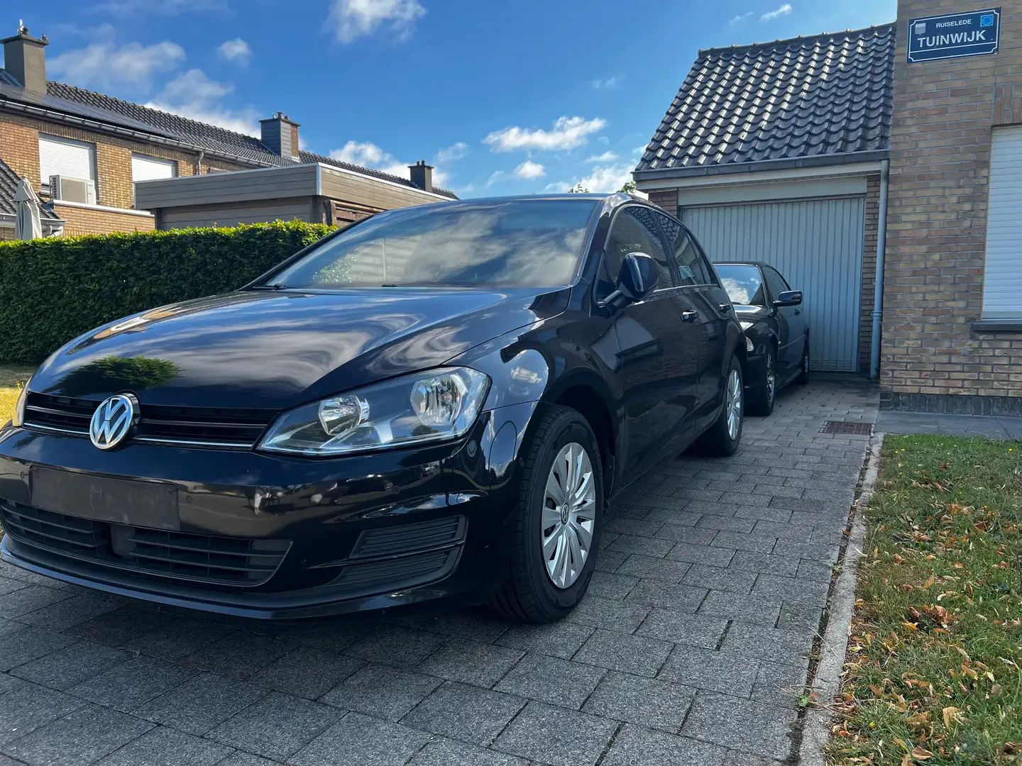 Volkswagen Golf Noir - 1