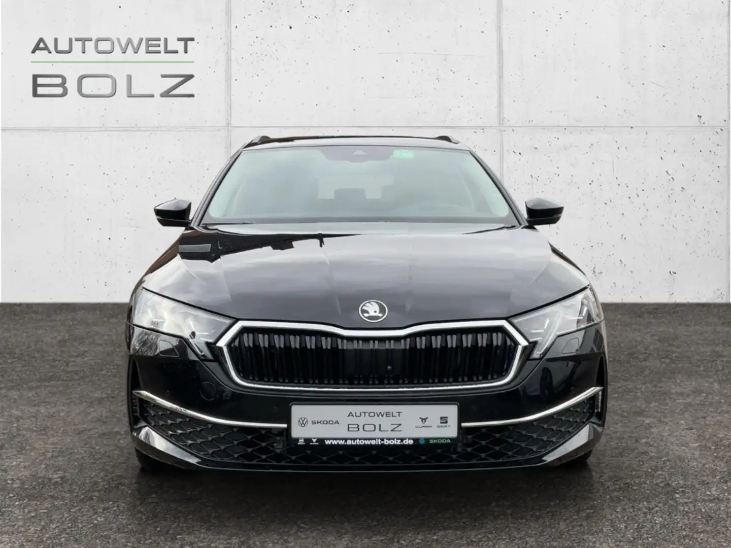 Skoda Octavia Combi Selection 2.0 TDI HUD Navi DigiCock 360 Kame Schwarz - 2