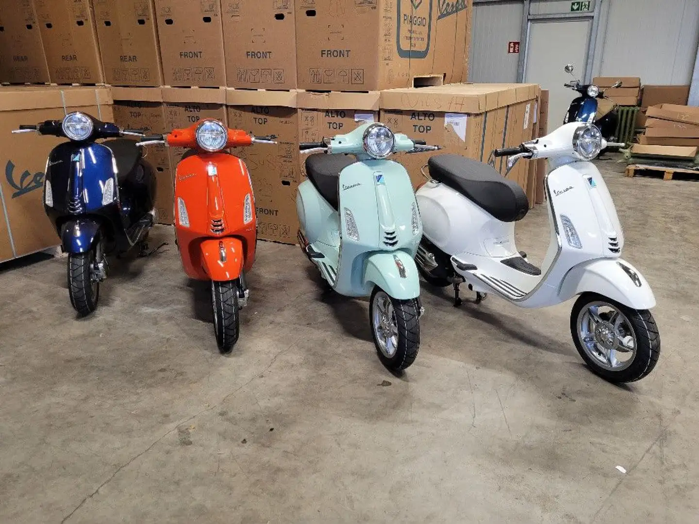Vespa Primavera 125 ie e5+inkl 3.Jahr Garantie, Versand Bianco - 1