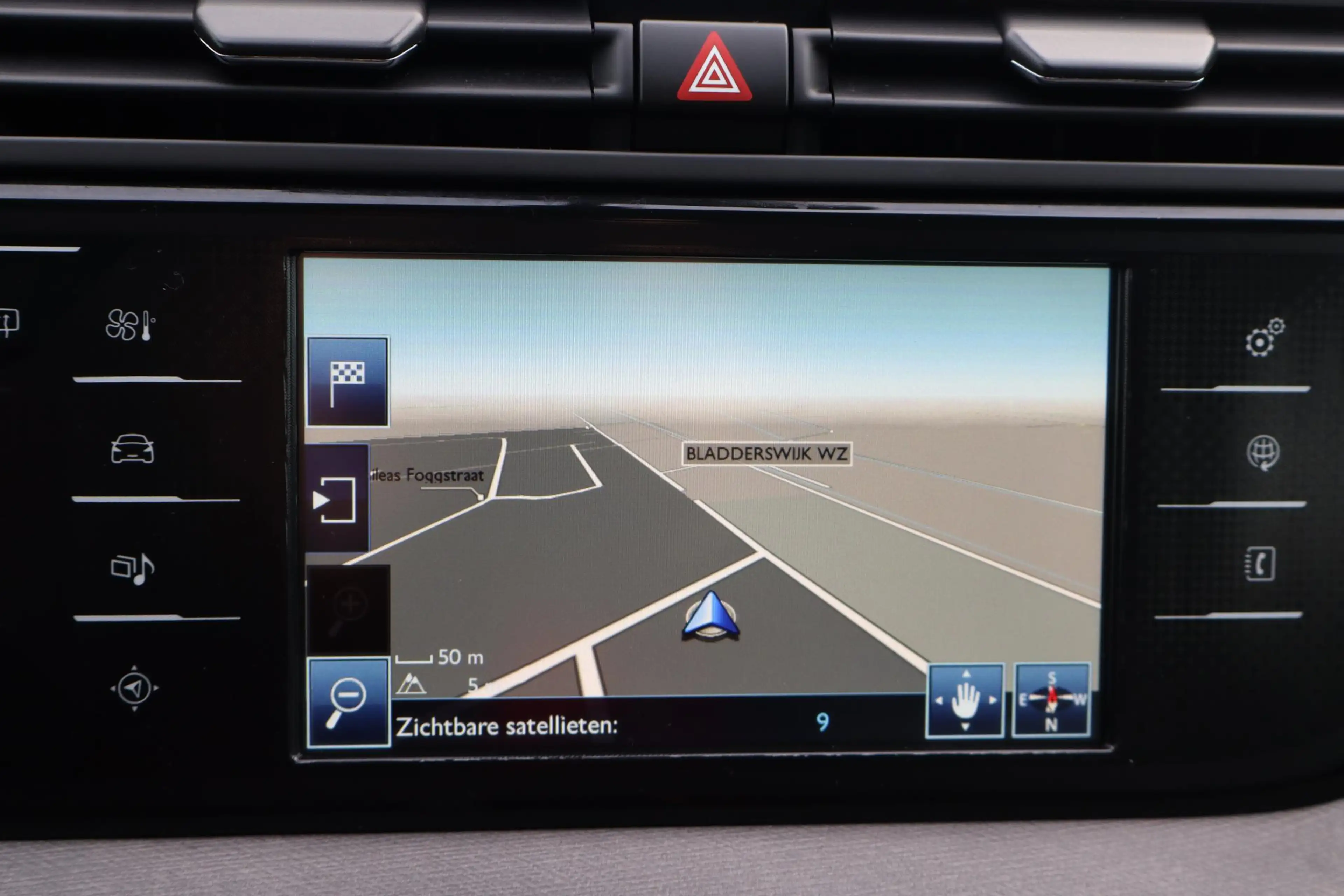 Citroen C4 Picasso 1.6 BlueHDi Intensive Camera, Navigatie, Panoramis — photo 17
