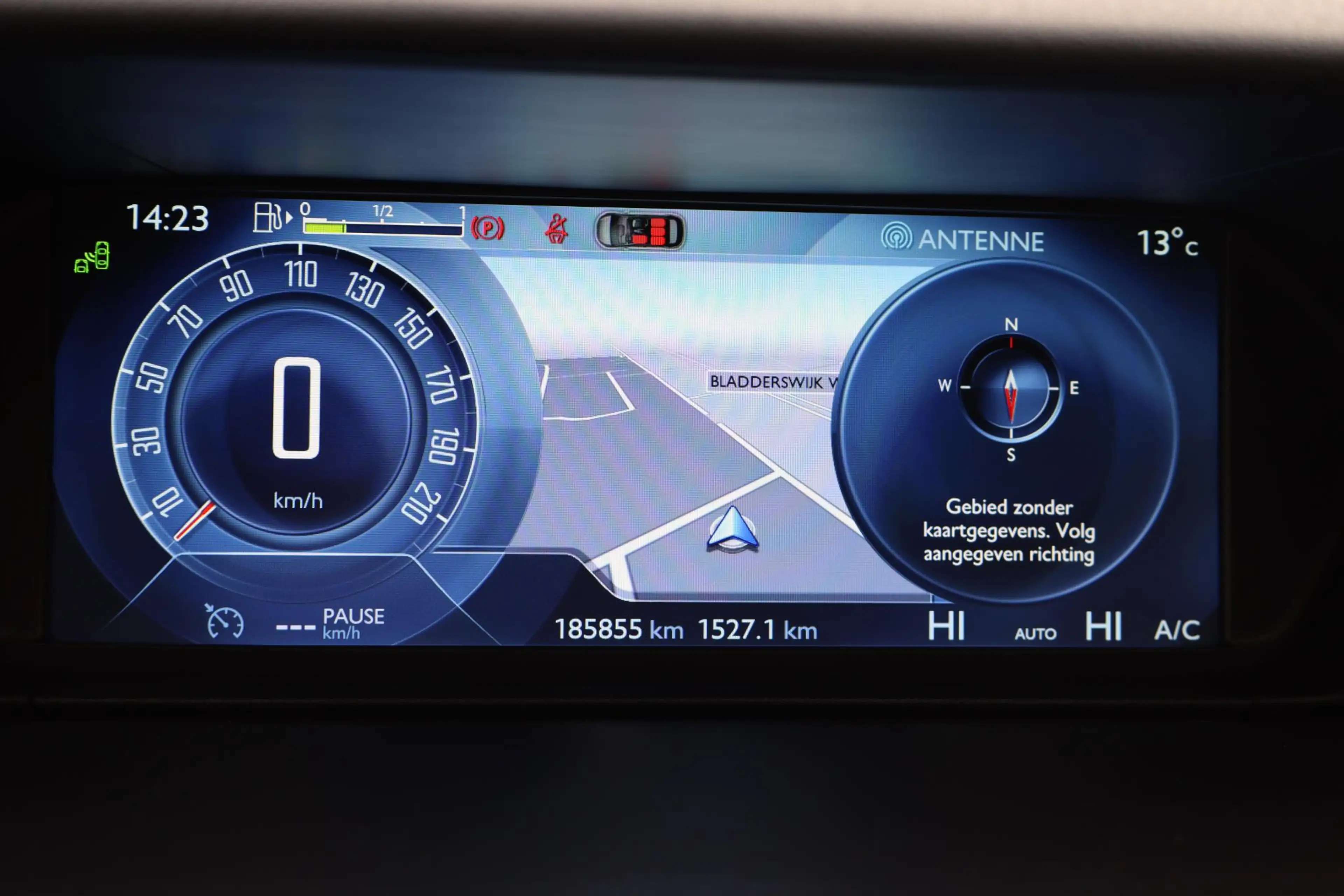 Citroen C4 Picasso 1.6 BlueHDi Intensive Camera, Navigatie, Panoramis — photo 15