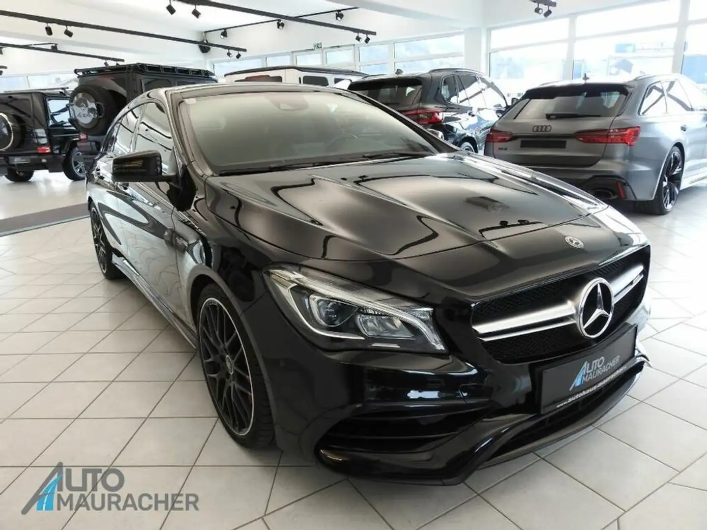 Mercedes-Benz CLA 45 AMG Shooting Brake 4MATIC AUT: Černá - 2