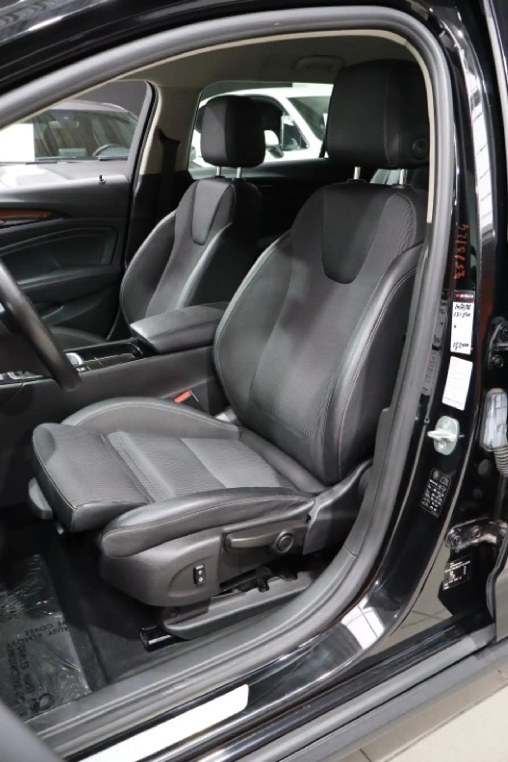 Opel Insignia Insignia Country Tourer 2.0 CDTI — photo 12