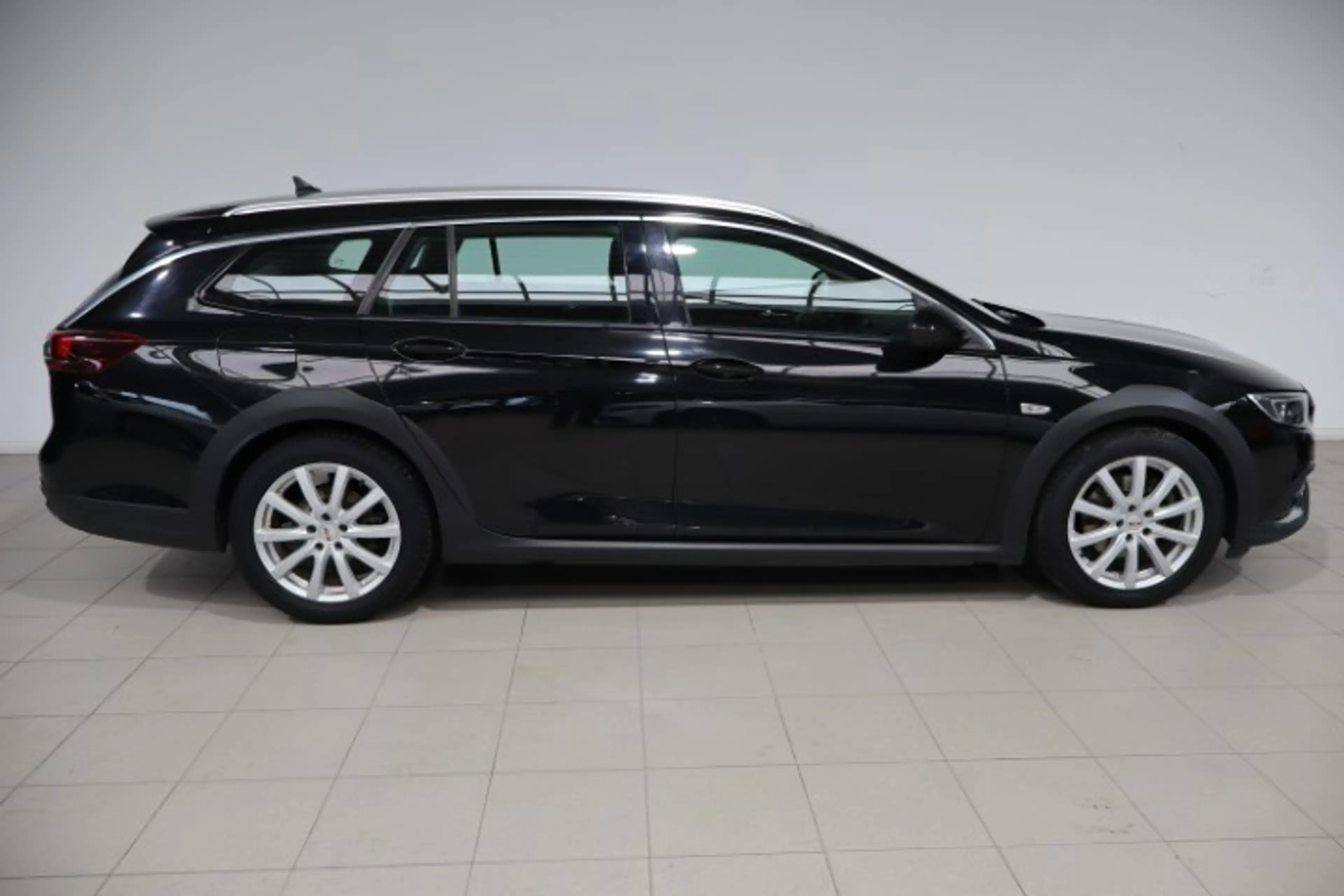 Opel Insignia Insignia Country Tourer 2.0 CDTI — photo 3