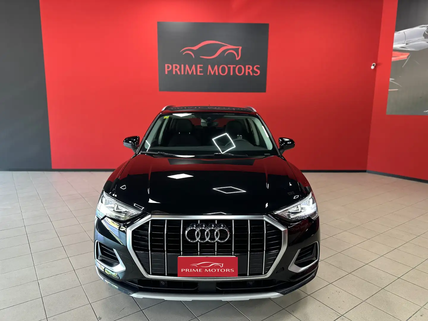 Audi Q3 Q3 35 1.5 tfsi Business Advanced Schwarz - 2