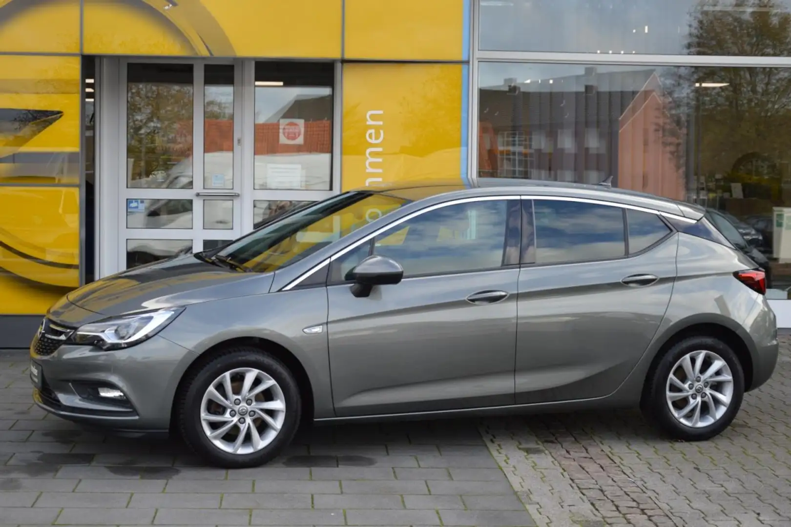 Opel Astra 1.4 Inno/Autom./IntelliLux Matrix LED/Navi Gris - 2