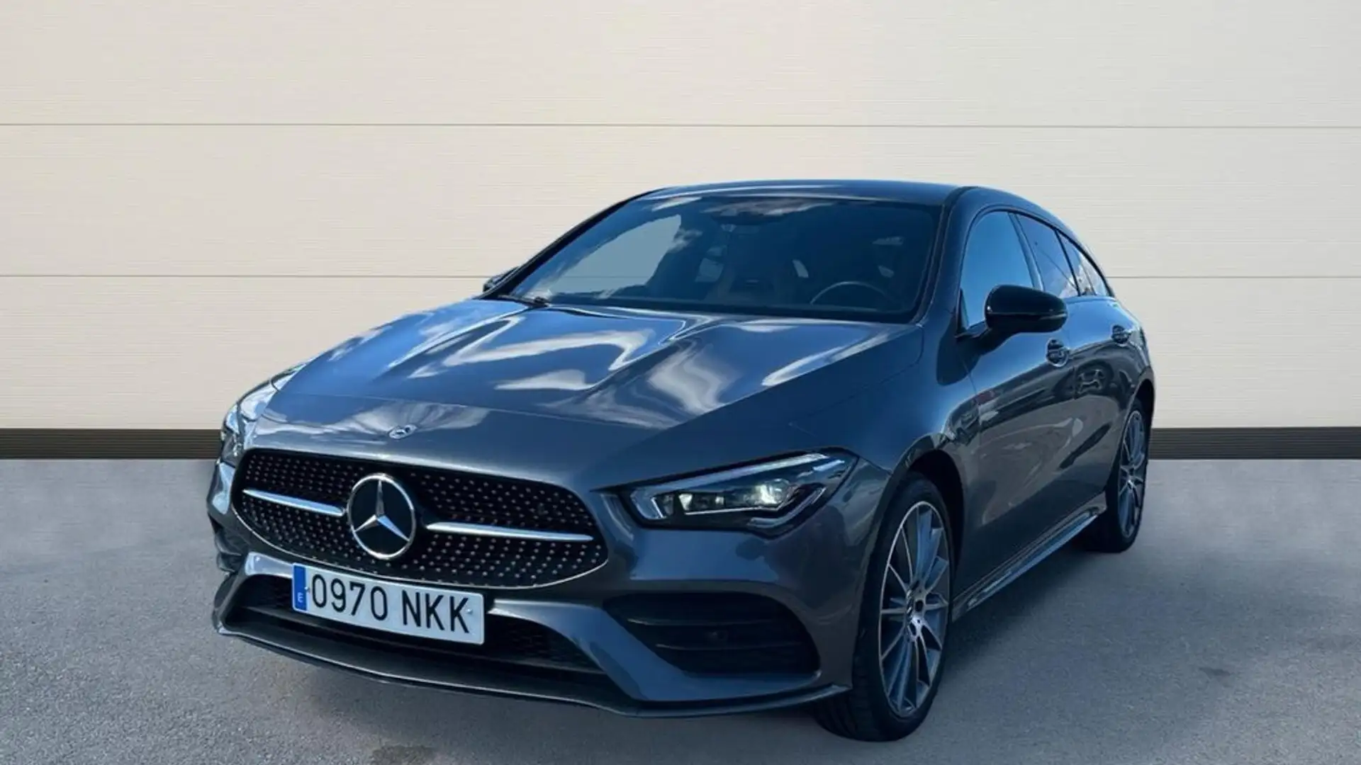 Mercedes-Benz CLA 250 1.3 E DCT SHOOTING BRAKE 218 5P Gris - 2