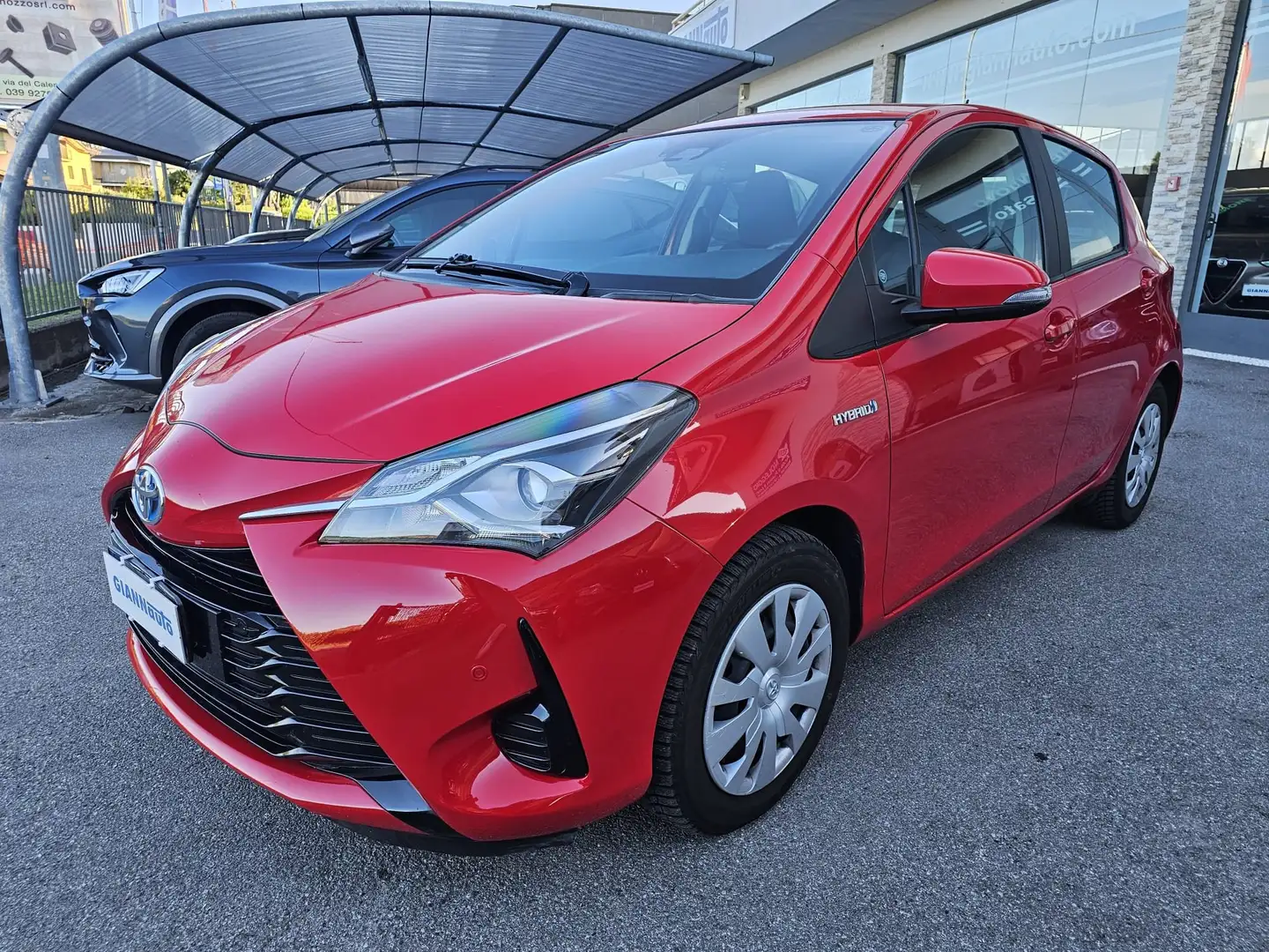 Toyota Yaris 5p 1.5h Active **SOLO 69000KM** Rosso - 1