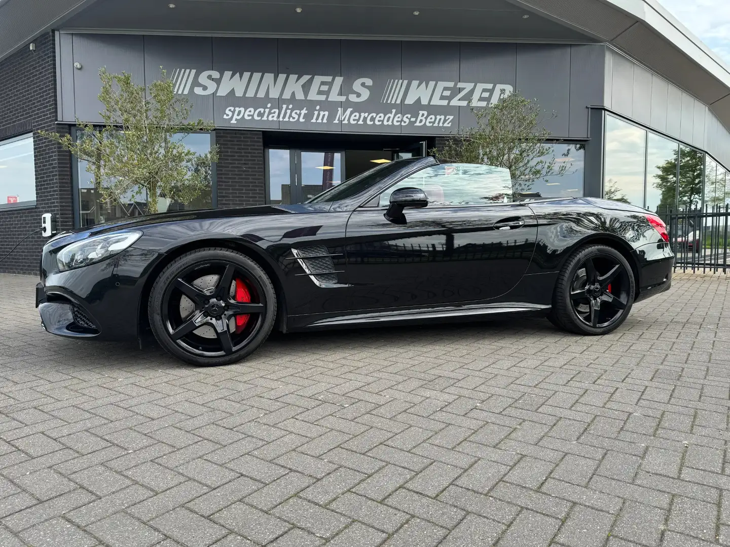 Mercedes-Benz SL 400 Carbon, Massage, Harman Kardon, Nappaleder, Distro Negru - 1