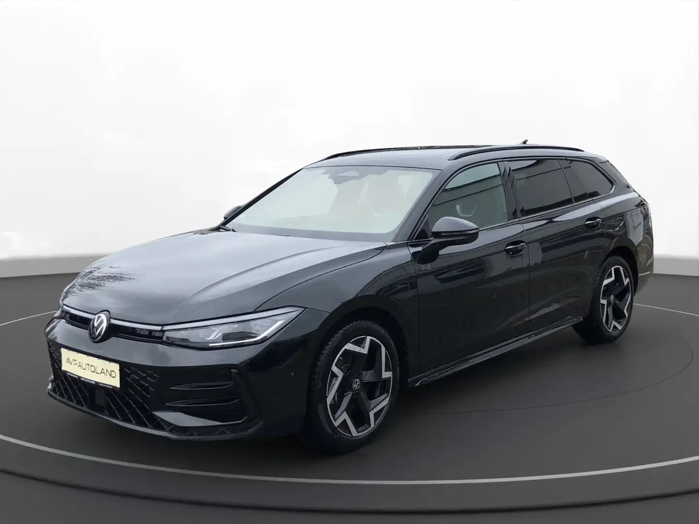 Volkswagen Passat Variant 1.5 TSI DSG eHybrid R-Line | AHK Schwarz - 2