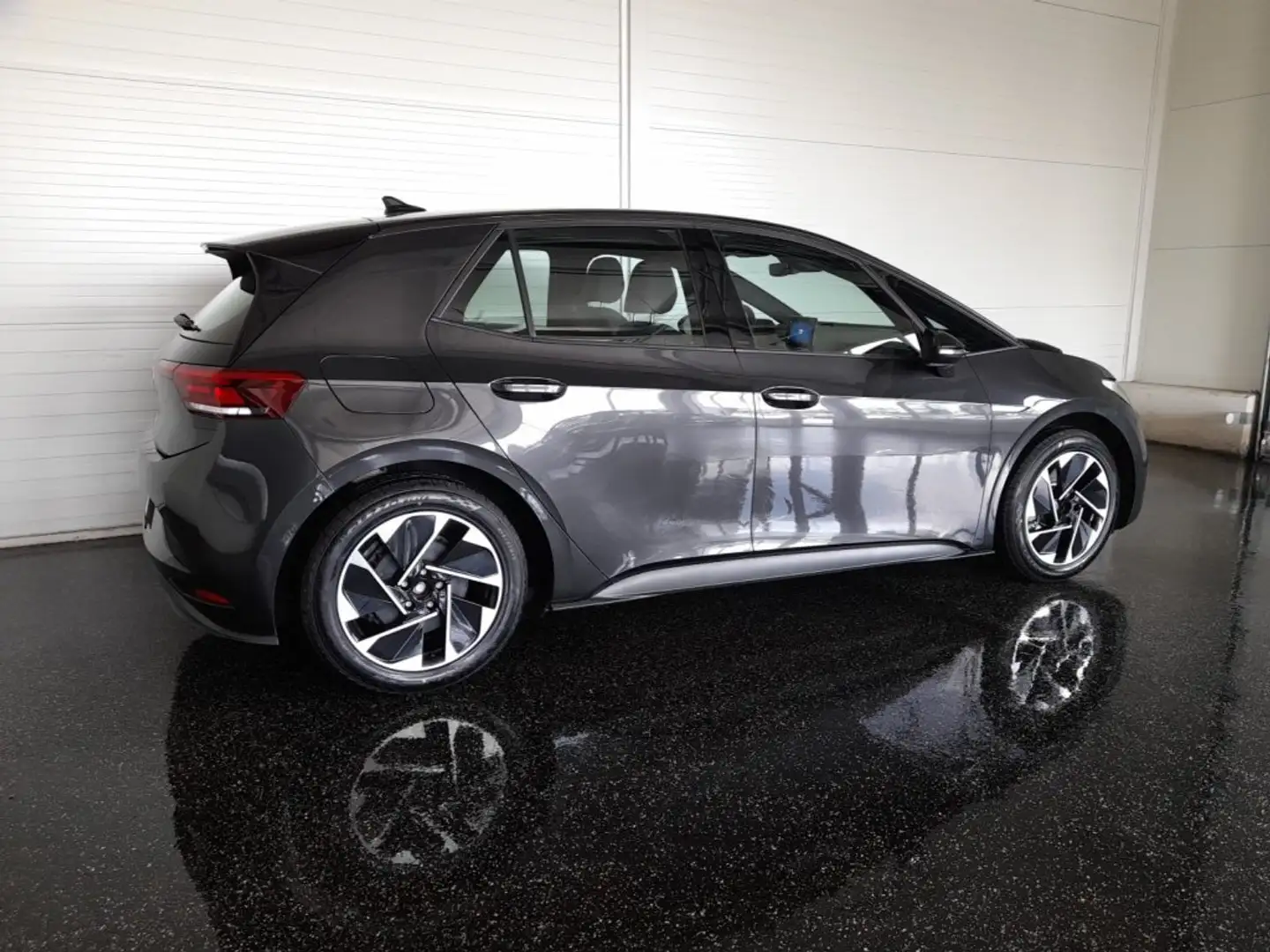 Volkswagen ID.3 PURE PERFORMANCE 45kWh *18 ZOLL / VIRTUELL / LED / NAVI / CCS-LADEDOSE / SHZG / VERKEHRSZEICHEN & SPURHALTEASSIST* Grau - 2
