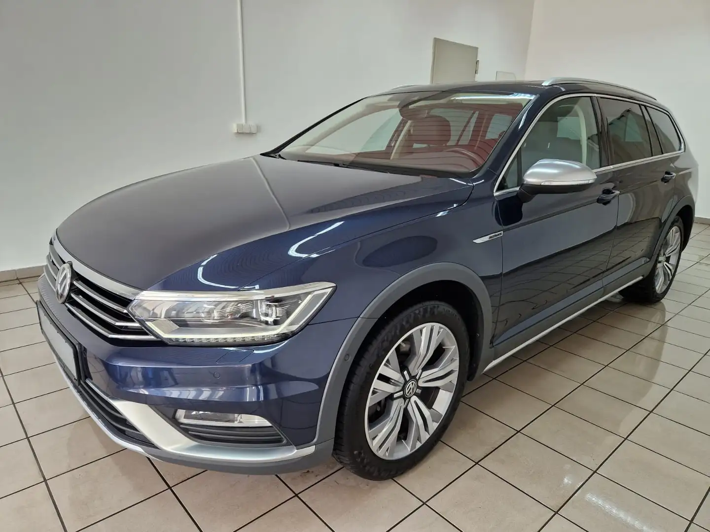 Volkswagen Passat Alltrack 4M LED Navi Leder Panorama ACC 360° AHK Синій - 1