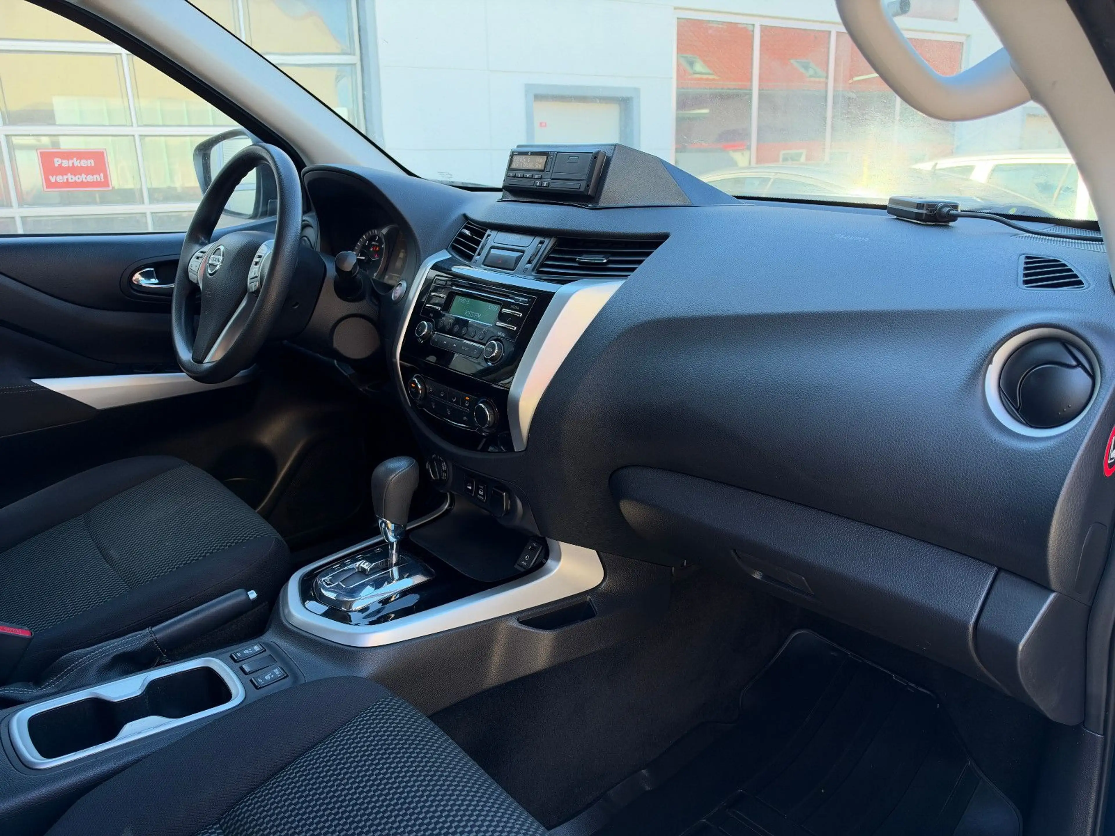 Nissan Navara NP300 Acenta Double Cab 4x4  AUTOMATIK — photo 10