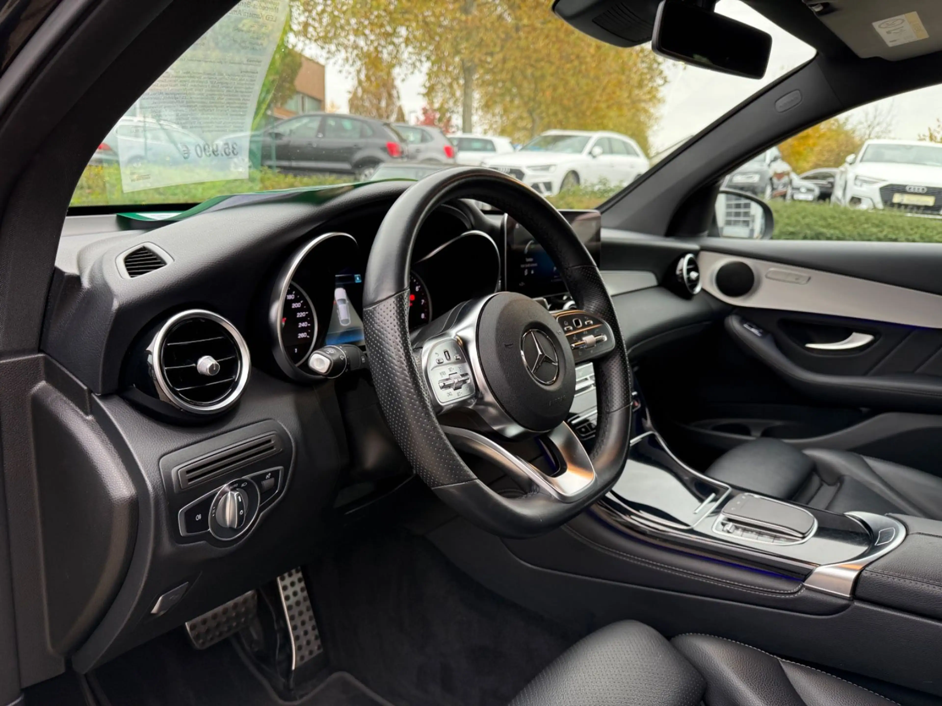 Mercedes-Benz GLC 200 Coupe 4Matic AMG LED Kamera Ambiente — photo 6