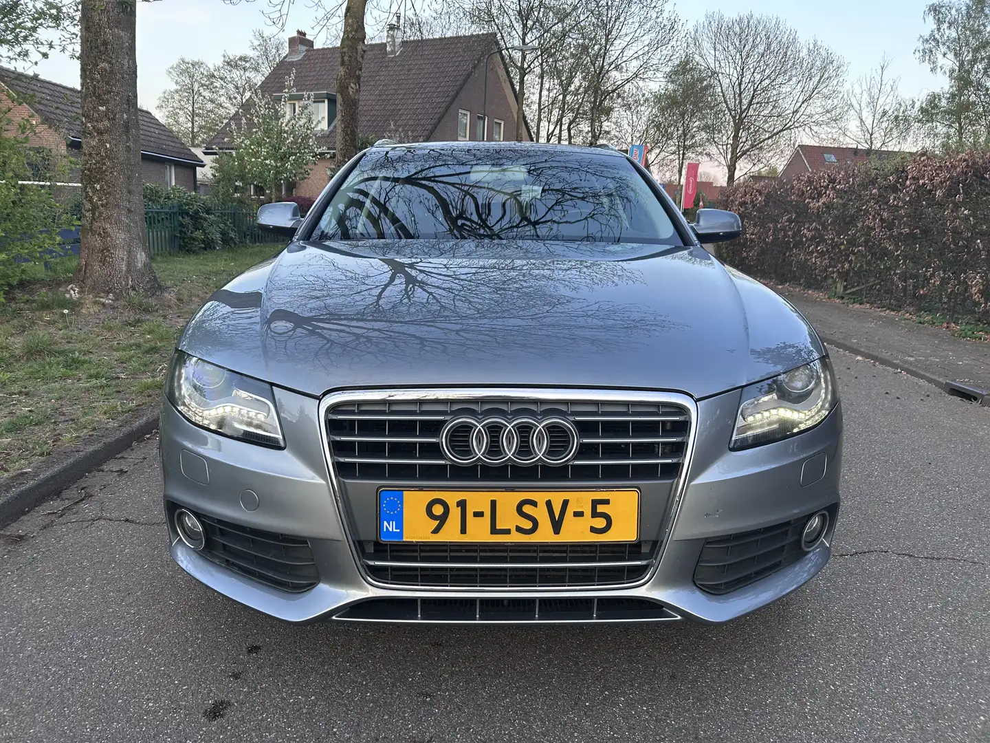 Audi A4 2.0TFSI 180PK GEMODIFICEERD! BiXenon+Led/Leer/Navi Grijs - 2