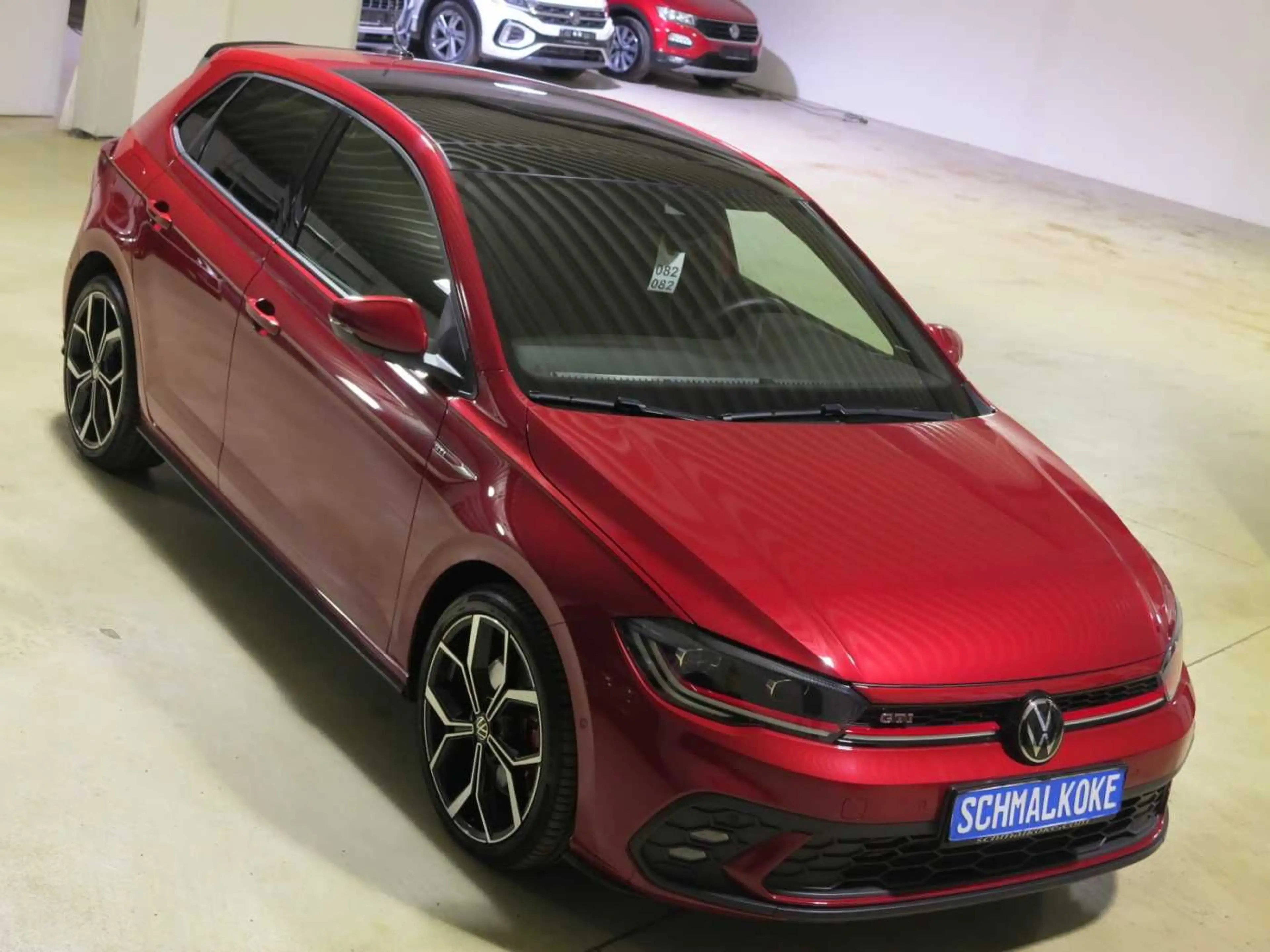 Volkswagen Polo GTI 2.0 TSI DSG7 eSAD Navi RFK ACC DAB LM18 — photo 9