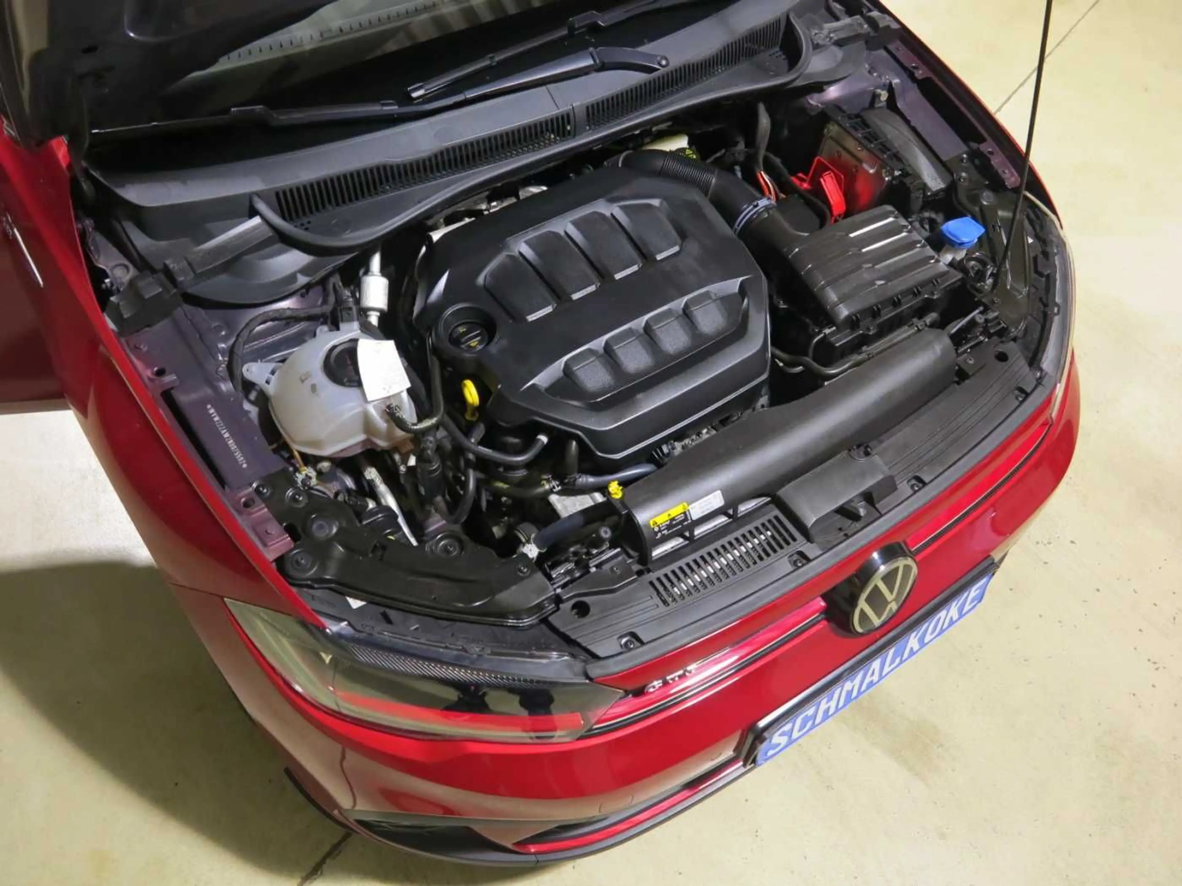 Volkswagen Polo GTI 2.0 TSI DSG7 eSAD Navi RFK ACC DAB LM18 — photo 8