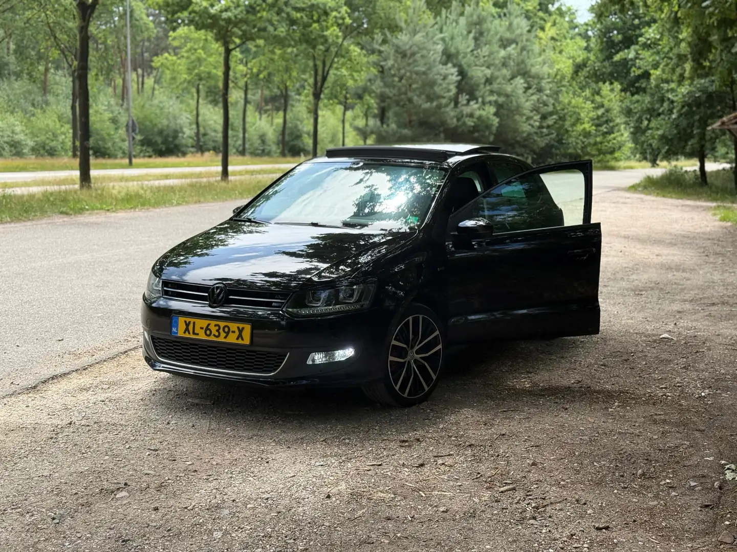 Volkswagen Polo 1.2-12V Bl.M. Comfl. Zwart - 1