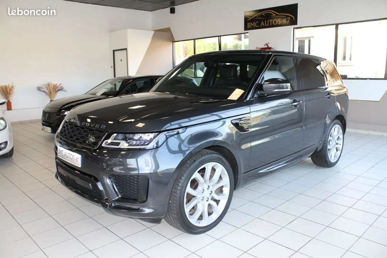 Land Rover Range Rover Sport 3.0L diesel V6 306 ch HSE Dynamic (1er Main, Toit ouvrant, JA 22) Gris - 1