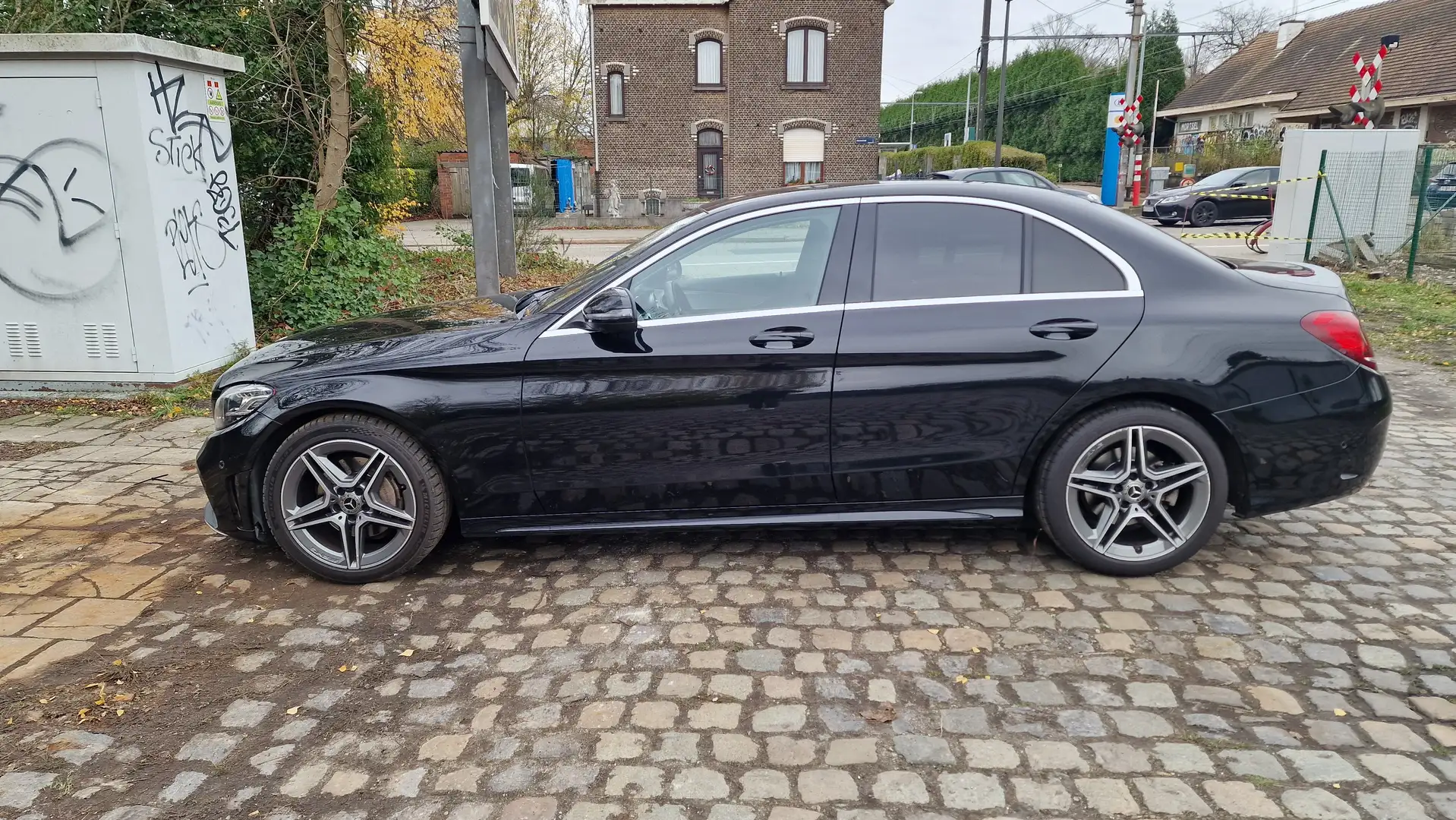 Mercedes-Benz C 160 C 160 9G-TRONIC AMG Line Noir - 1