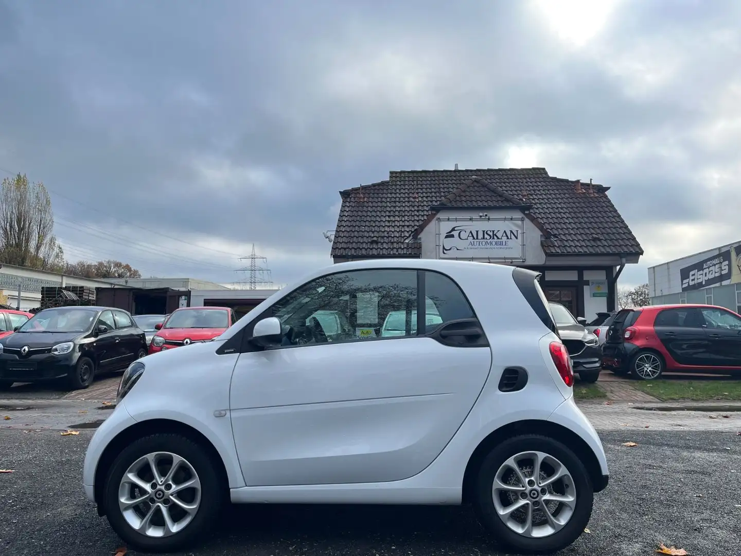 smart forTwo coupe Passion 52 kW*1.Hand*Navi Weiß - 1