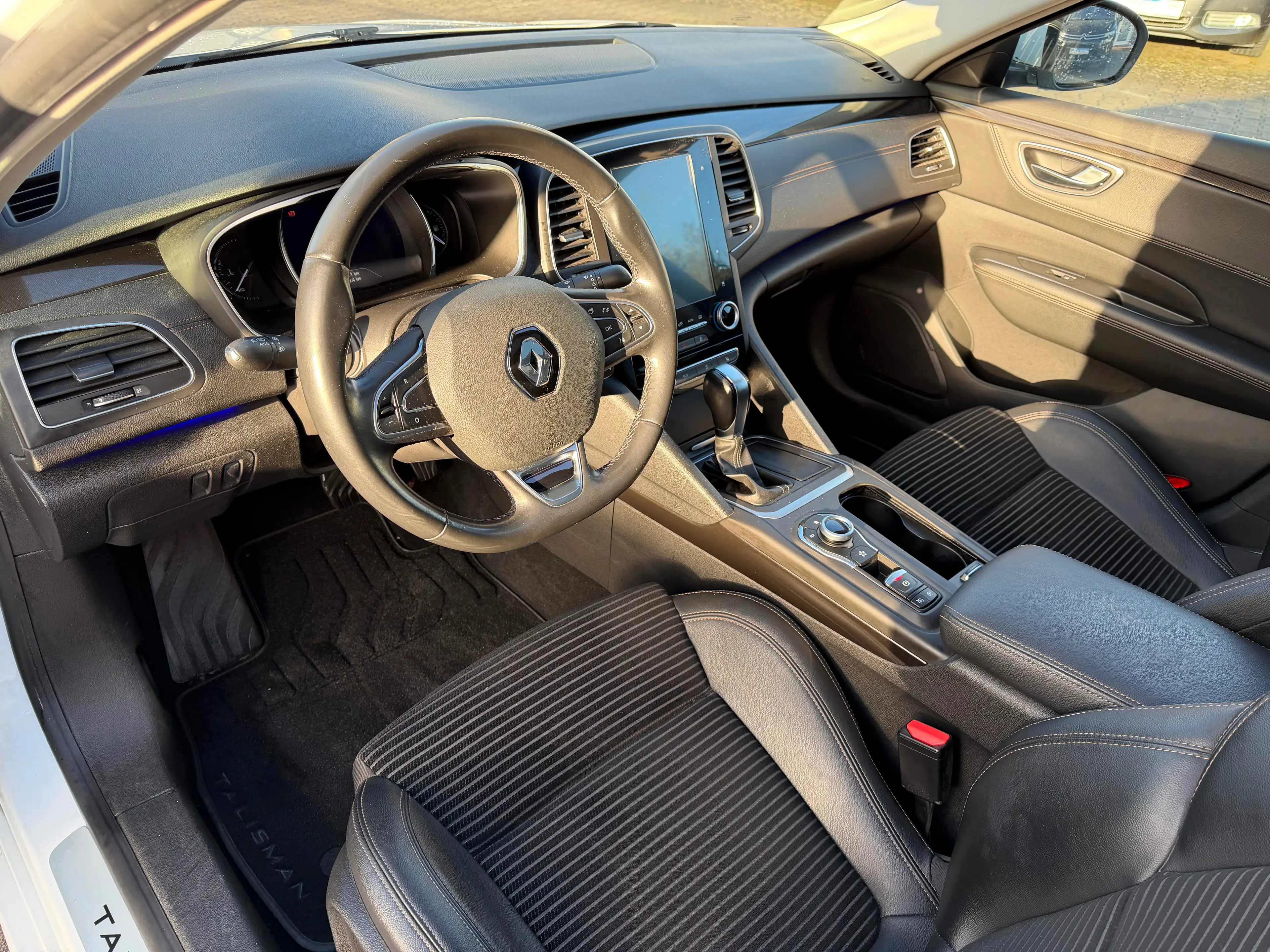 Renault Talisman 1.6 dCi Energy Intens Automatik *Panorama* — photo 7