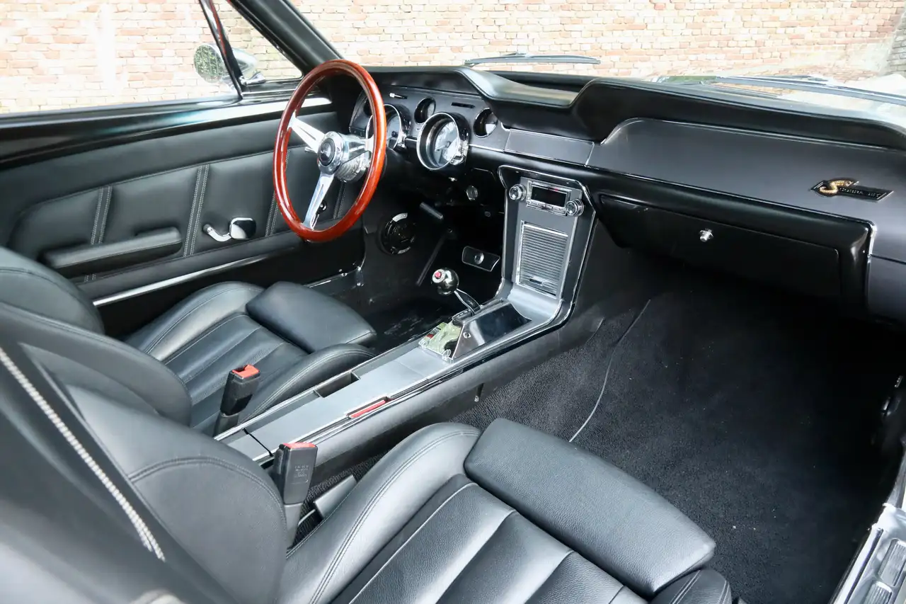 Ford Mustang Fastback "Eleanor-tribute" Rebuilt and restored to, foto 9
