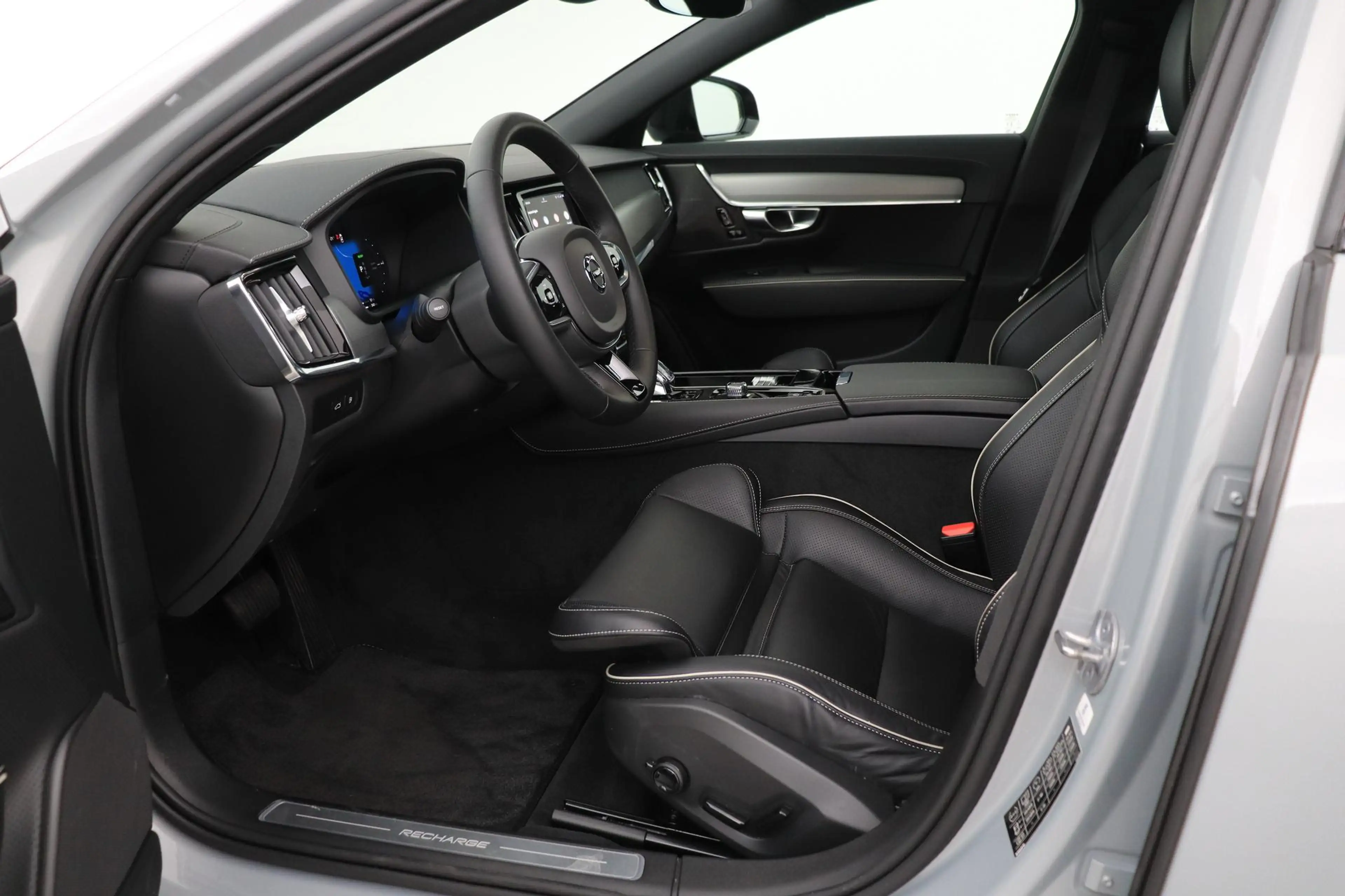 Volvo S90 T8 AWD Ultimate Dark | Schuif/kanteldak | ACC | He — photo 3
