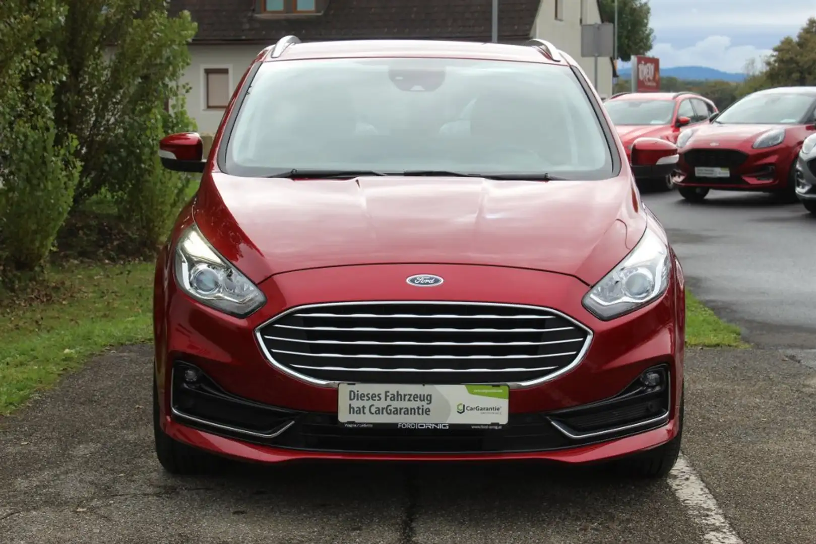 Ford S-Max Titanium 2.0EcoBlue 150PS Powershift 7-Sitzer Rood - 2
