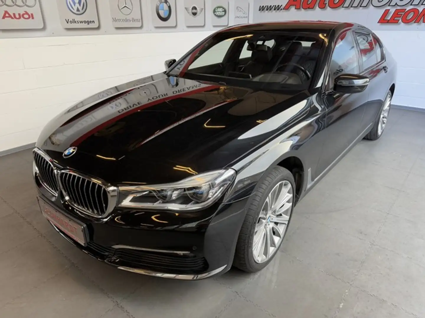 BMW 750 750i xDrive Exklusive*2.Hand*MwSt.*Service neu* ** Noir - 1
