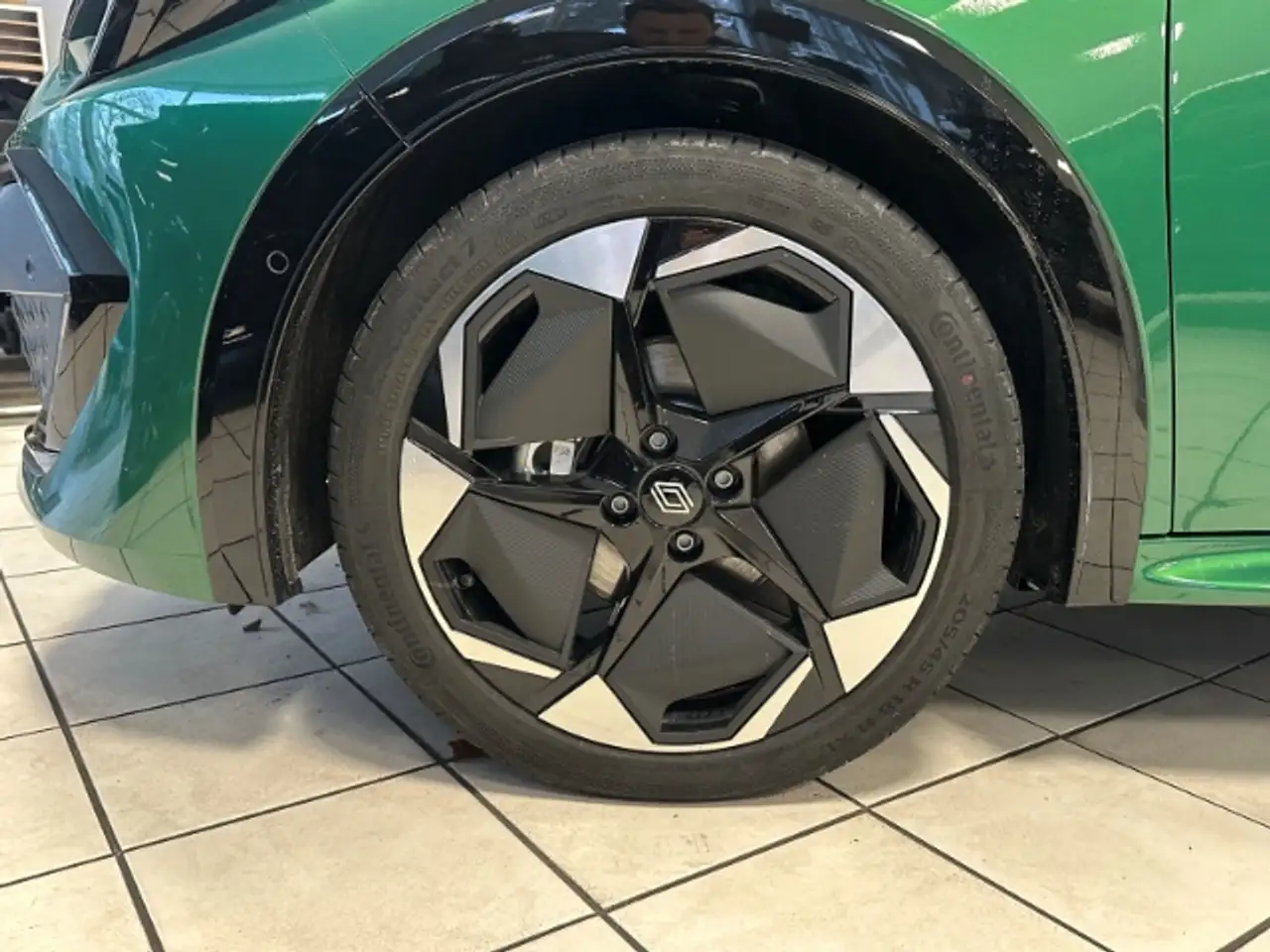 Renault Clio VI 160 E-Tech Full Hybrid Techno 17