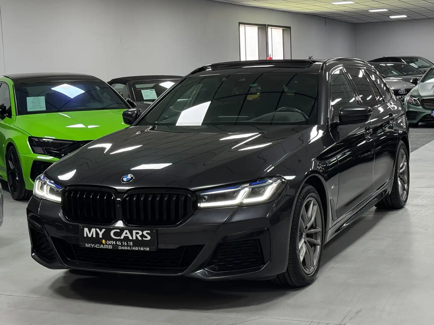 BMW 520 D 190 Cv X-Drive Pack M Sport Pano Lazer Hud 360 Grijs - 1