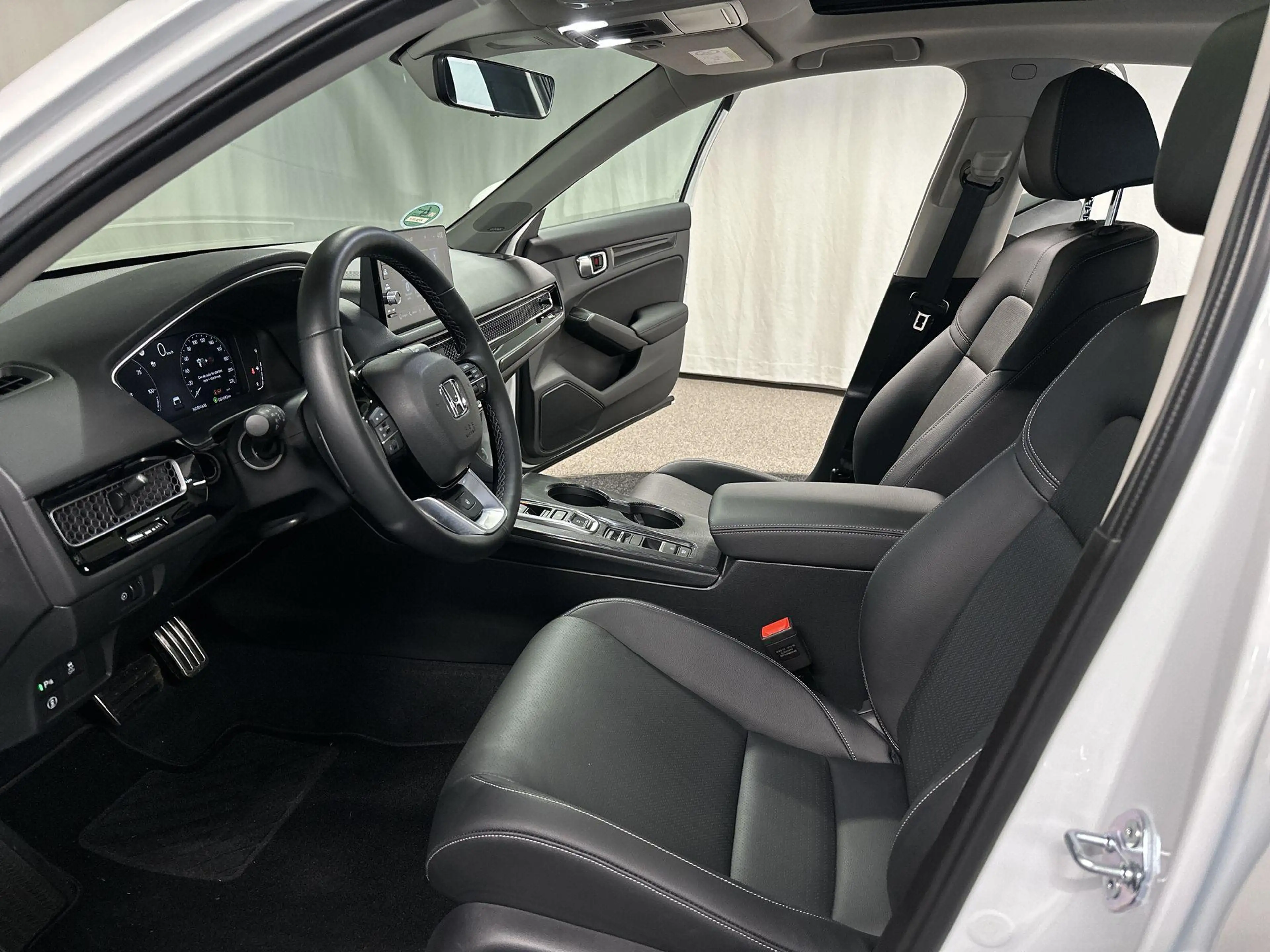 Honda Civic 2.0 e:HEV Advance Automaat | Leder | Pano — photo 4