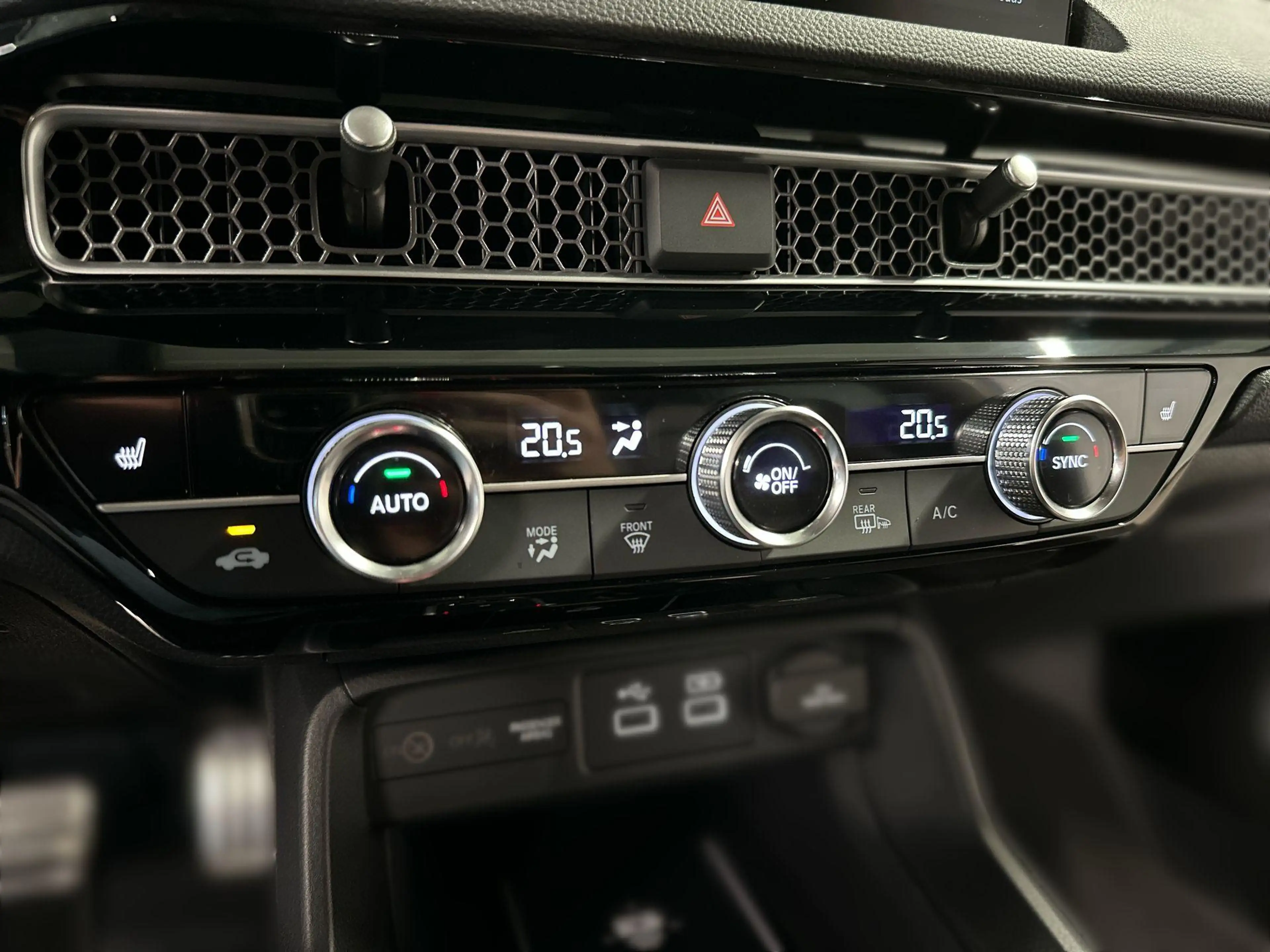 Honda Civic 2.0 e:HEV Advance Automaat | Leder | Pano — photo 23