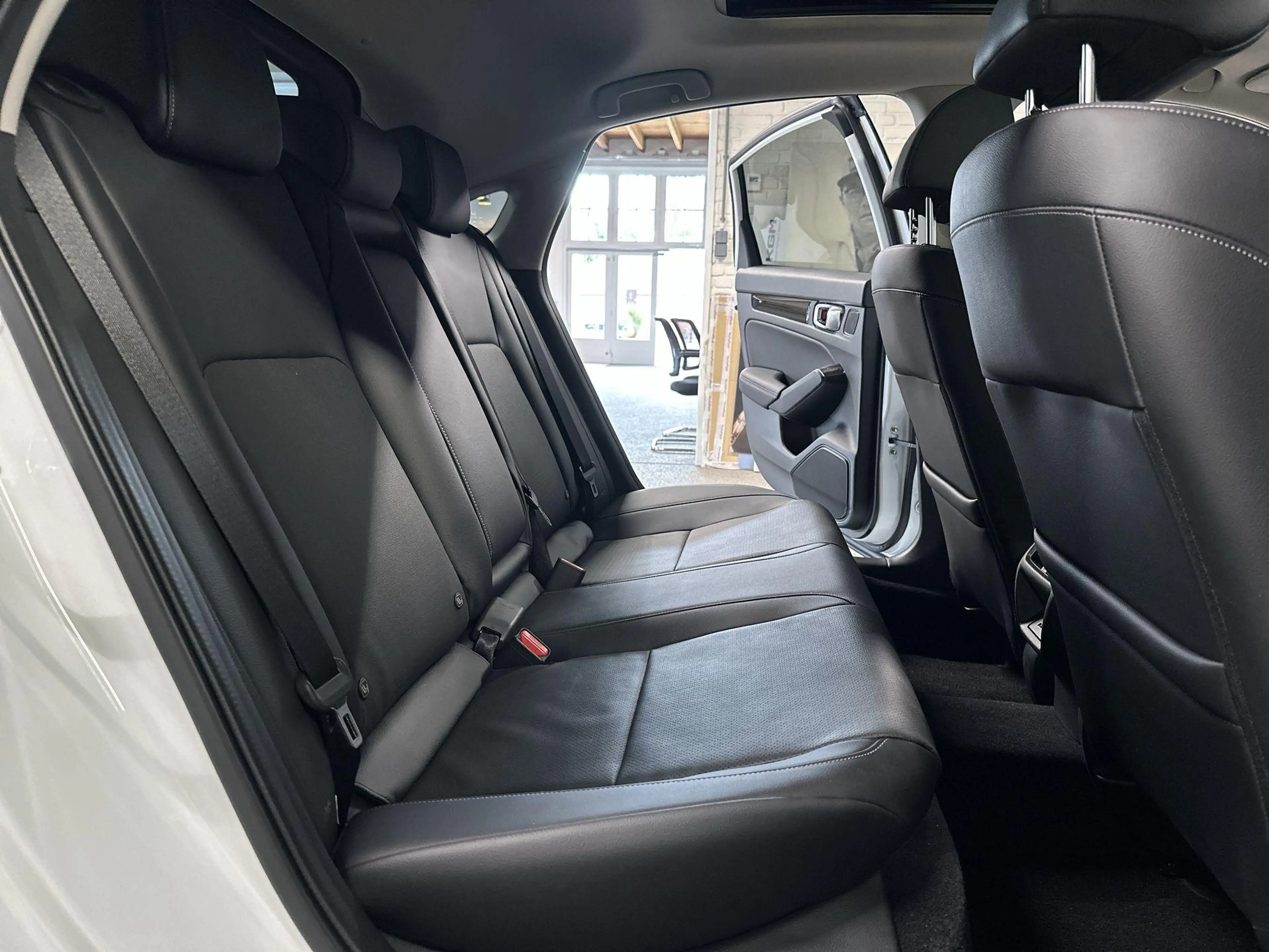 Honda Civic 2.0 e:HEV Advance Automaat | Leder | Pano — photo 13