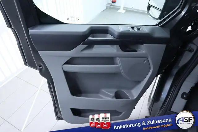 Ford Tourneo Custom view 23