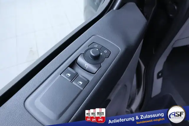 Ford Tourneo Custom view 22