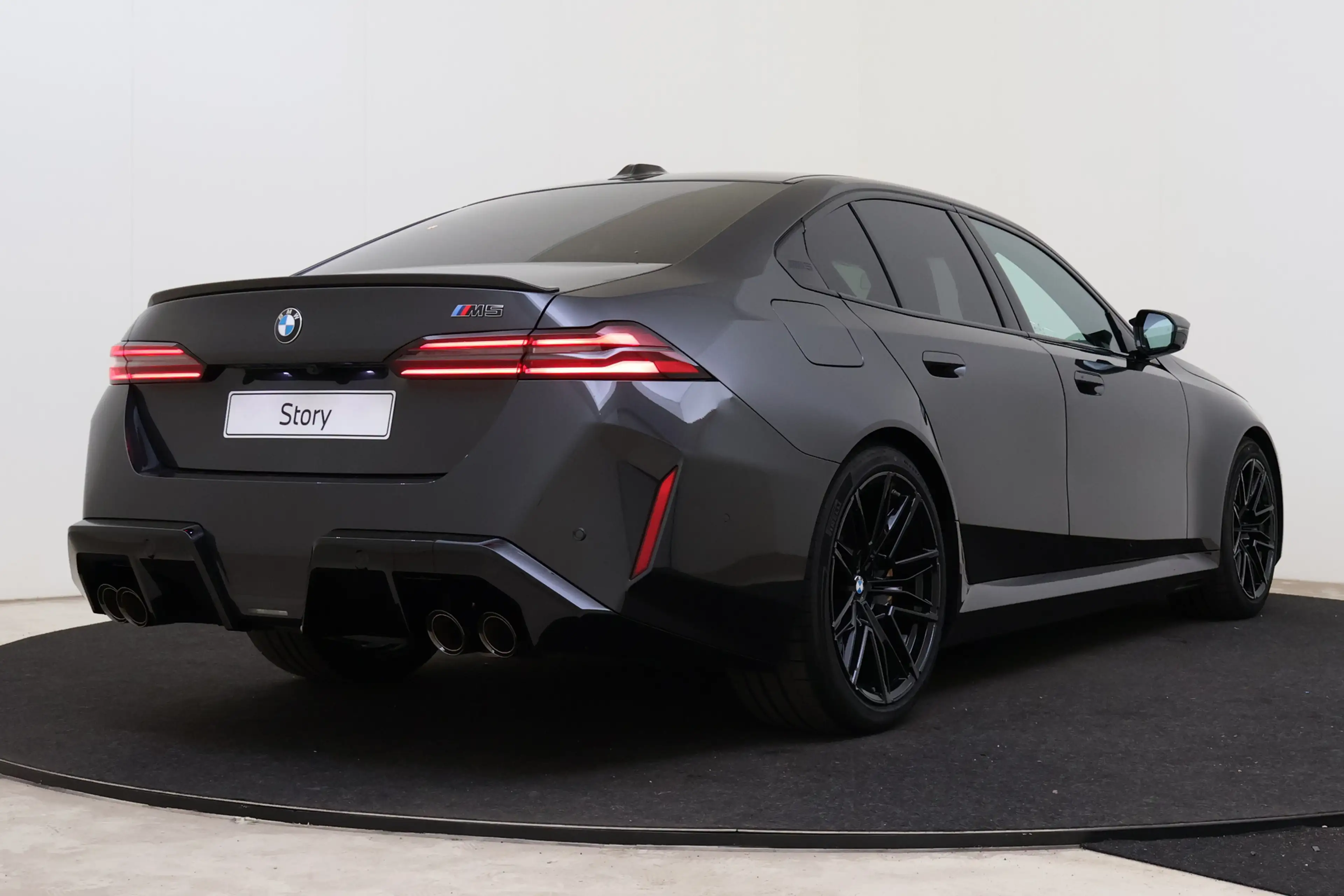 BMW M5 5 Serie Automaat / M Drive Professional / Carbon P — photo 2