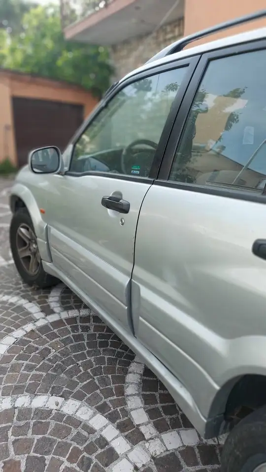 Suzuki Grand Vitara 5p 2.0 tdi, foto 2